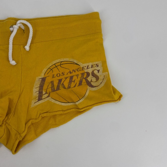 Pre-Owned LA Lakers NBA Hardwood Classics Shorts | Size L | 100% Cotton | - Picture 3 of 5